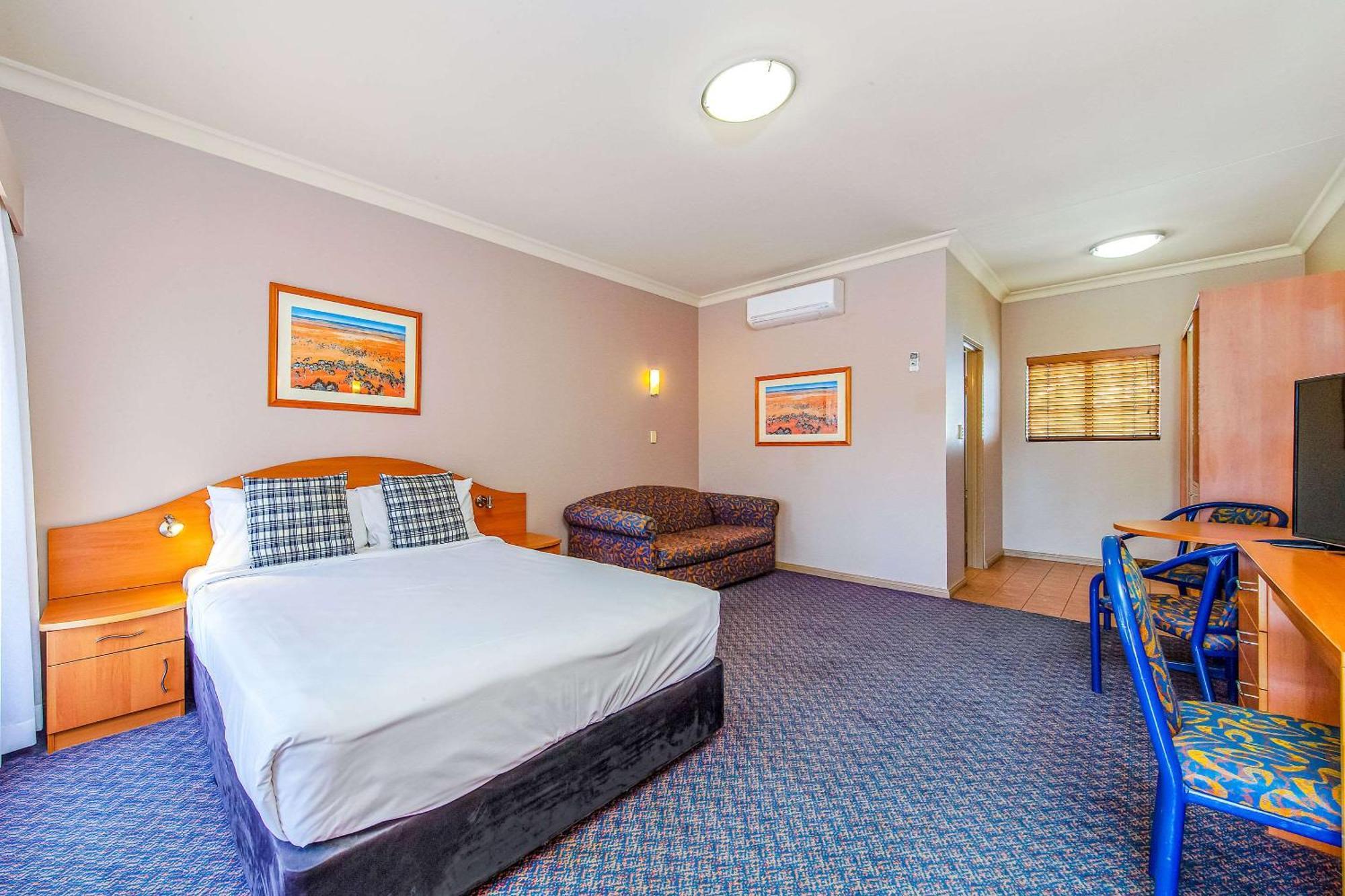 Quality Sydney 4*